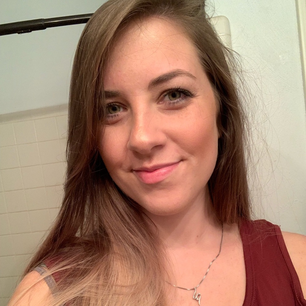 Meet your Posher, Haley